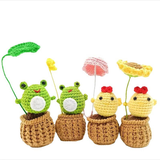 Hand-woven cute chicken frog