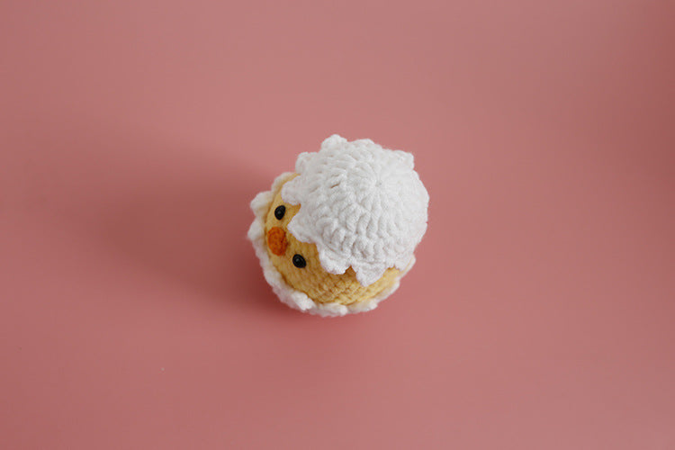 Hand-woven chick doll, finished product of Meng Xiaoya woolen crochet ornament